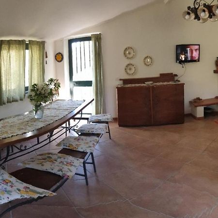 Casa Vacanza Etna Evergreen Vila Piedimonte Etneo Exterior foto